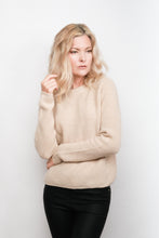 Load image into Gallery viewer, Heritage Fisherman Cashmere Sweater - Beige