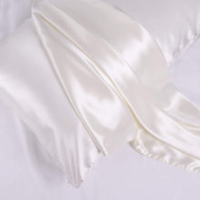 Load image into Gallery viewer, Silk Pillowcase - White - Queen - LOVESILK NZ
