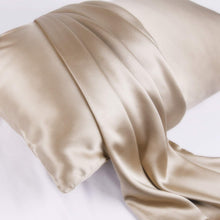 Load image into Gallery viewer, Silk Pillowcase - Champagne Gold - Queen - LOVESILK NZ