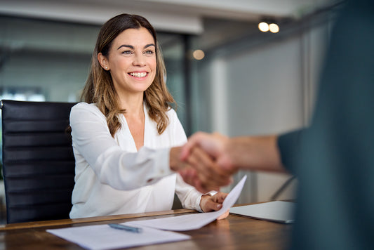 Wrap Up Success: How Silk Pillowcases Elevate Real Estate Agent Gift-Giving in New Zealand