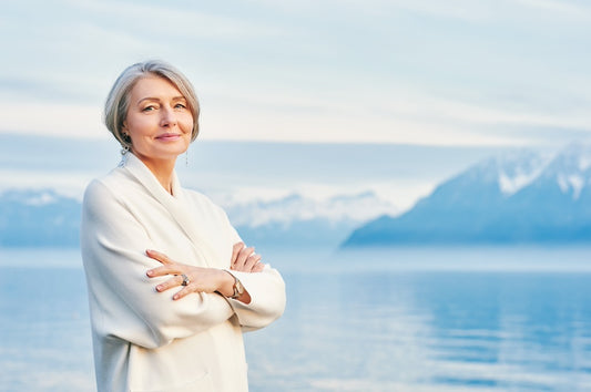 Top Hair Care Tips for Gorgeous Locks Over 50