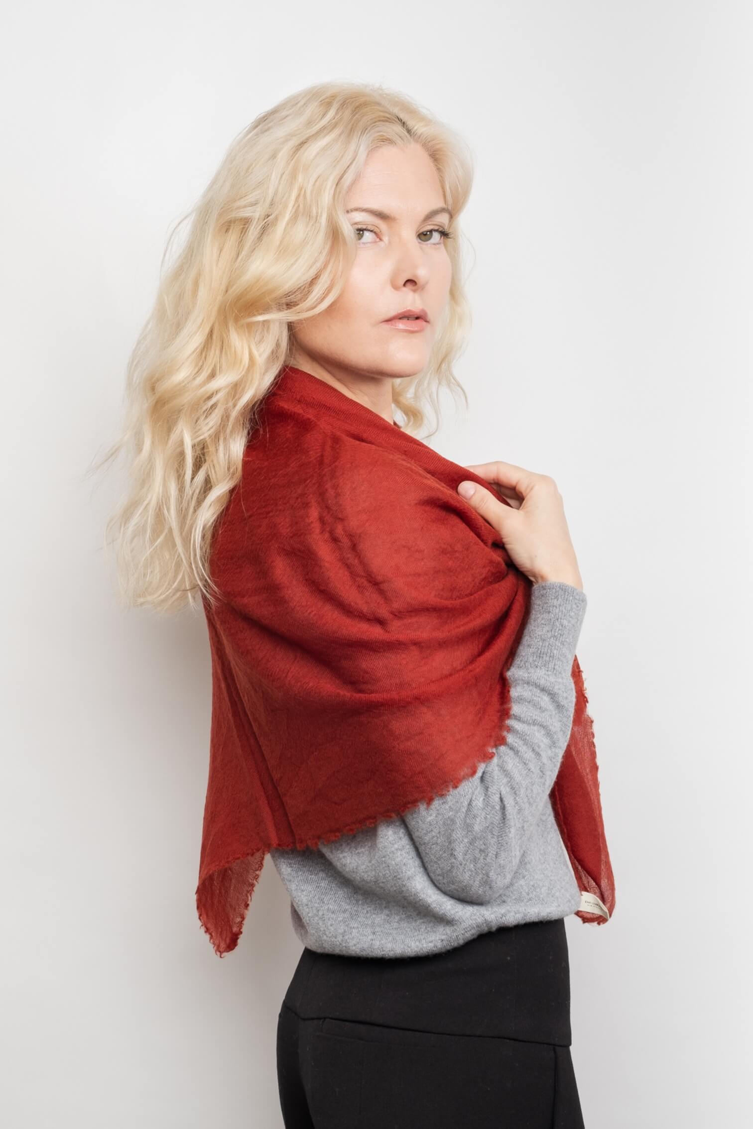 Model with sangria red cashmere scarf over her shoulder – Love Cashmere NZ