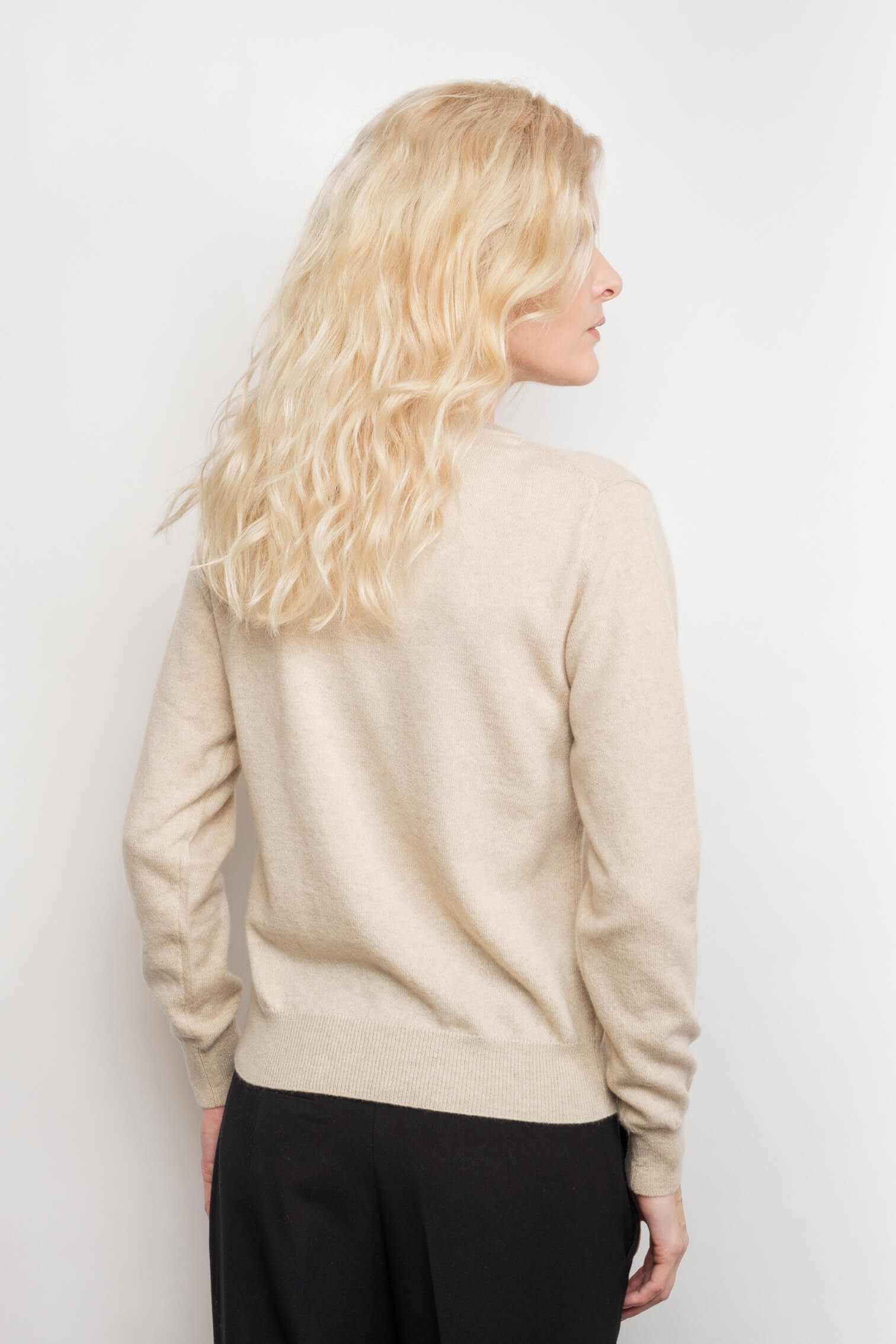 Back view of beige ribbed cashmere crewneck sweater – Love Cashmere NZ