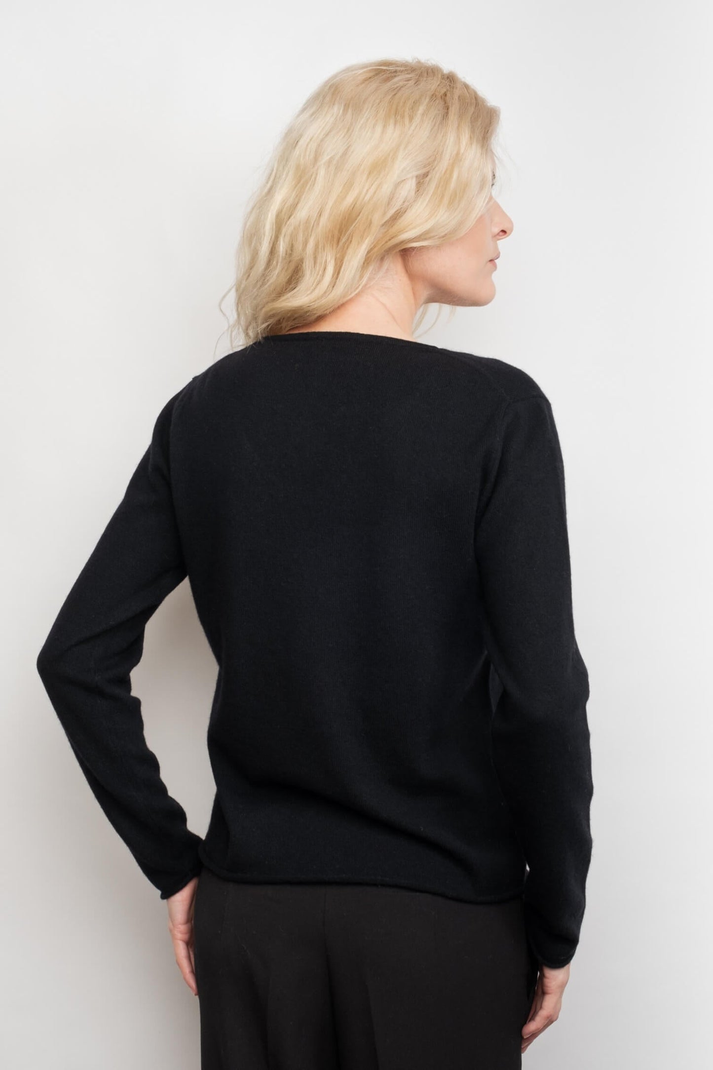 Back view of black relaxed V-neck cashmere sweater – Love Cashmere NZ