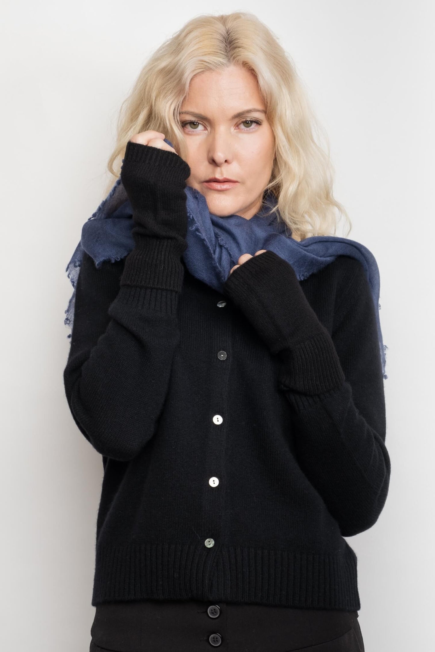 Model in black knit with navy scarf wearing cashmere gloves – Love Cashmere NZ