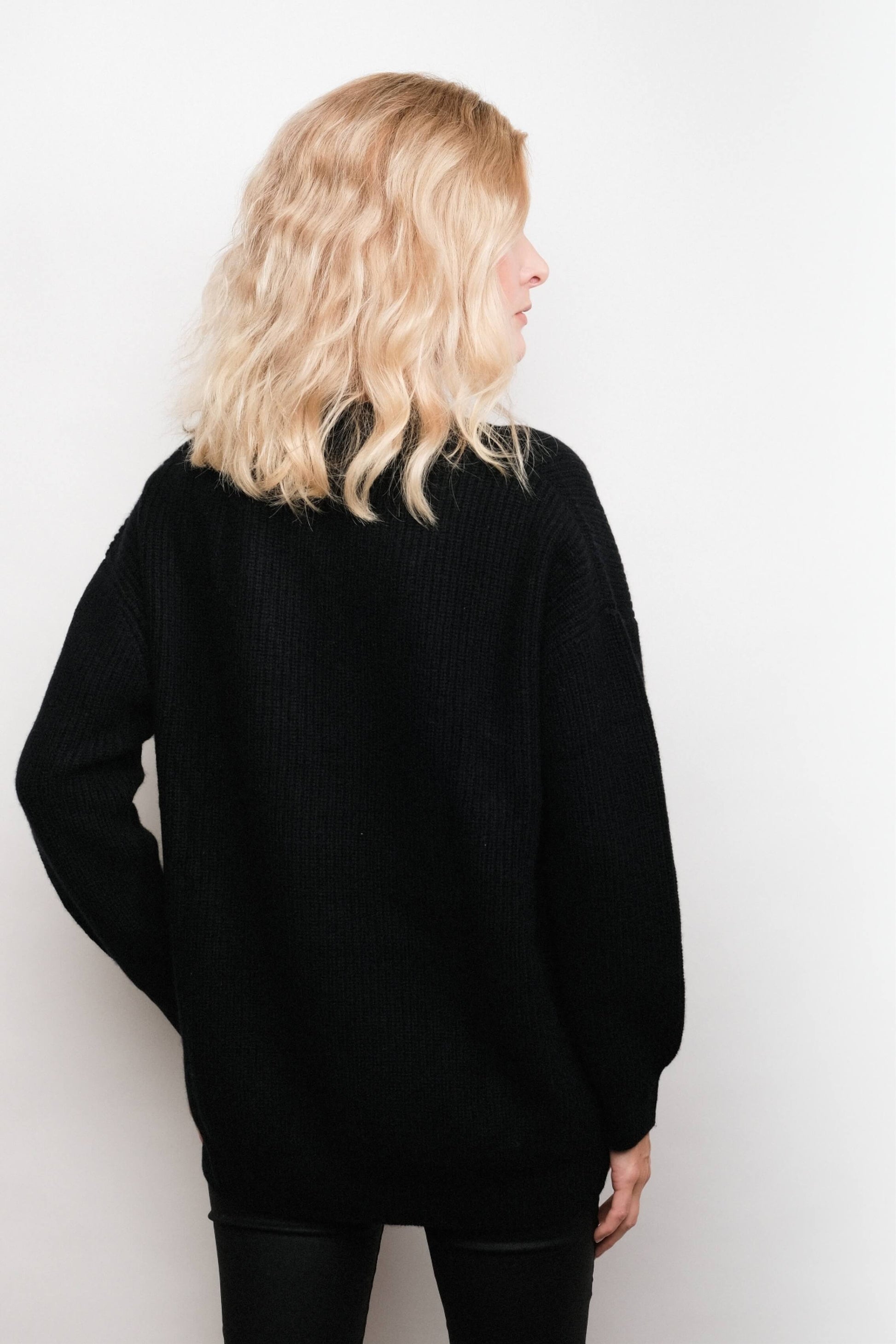 Back view of black relaxed-fit cashmere cardigan – Love Cashmere NZ