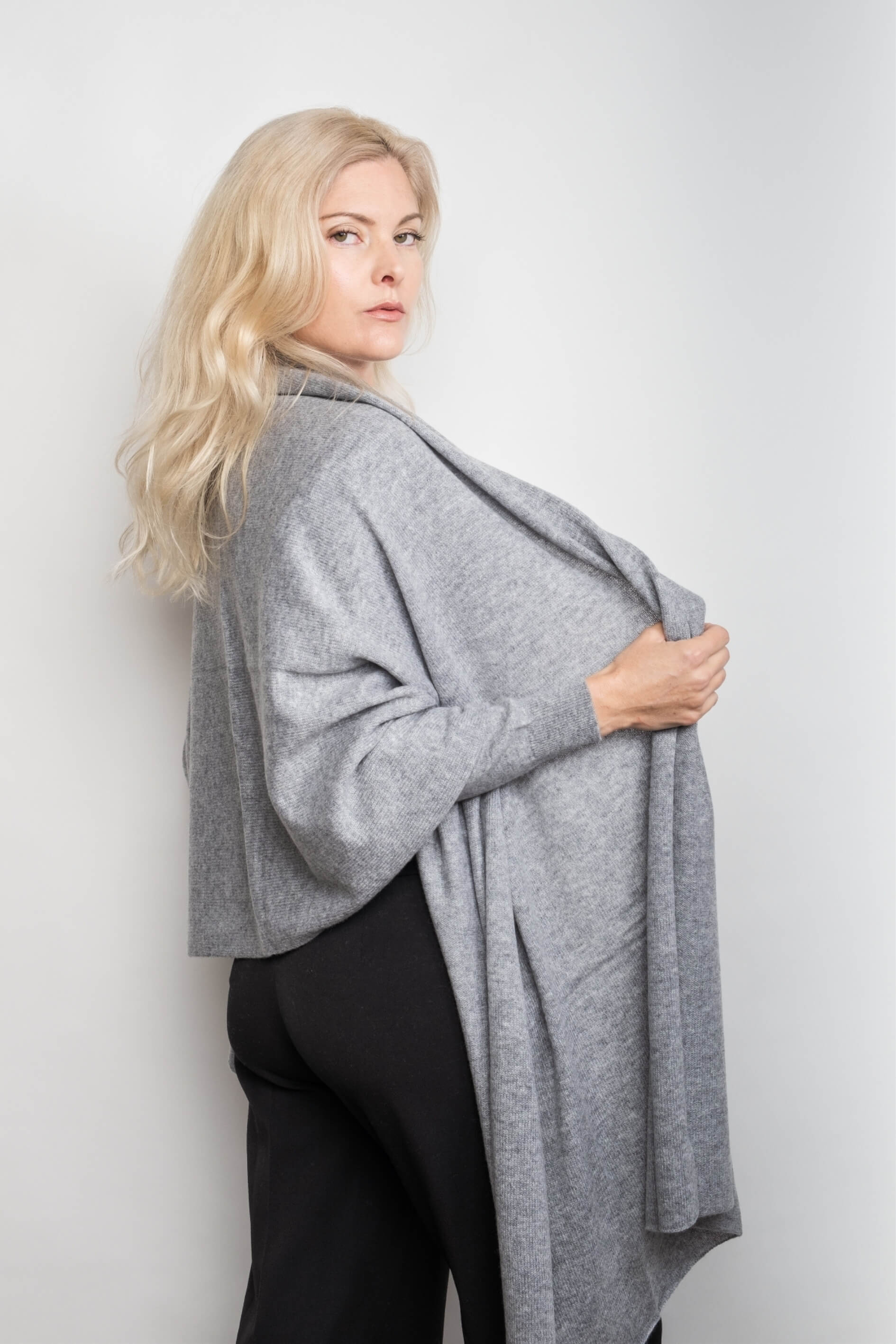 Back view of woman wearing grey cashmere wrap as shawl – Love Cashmere NZ