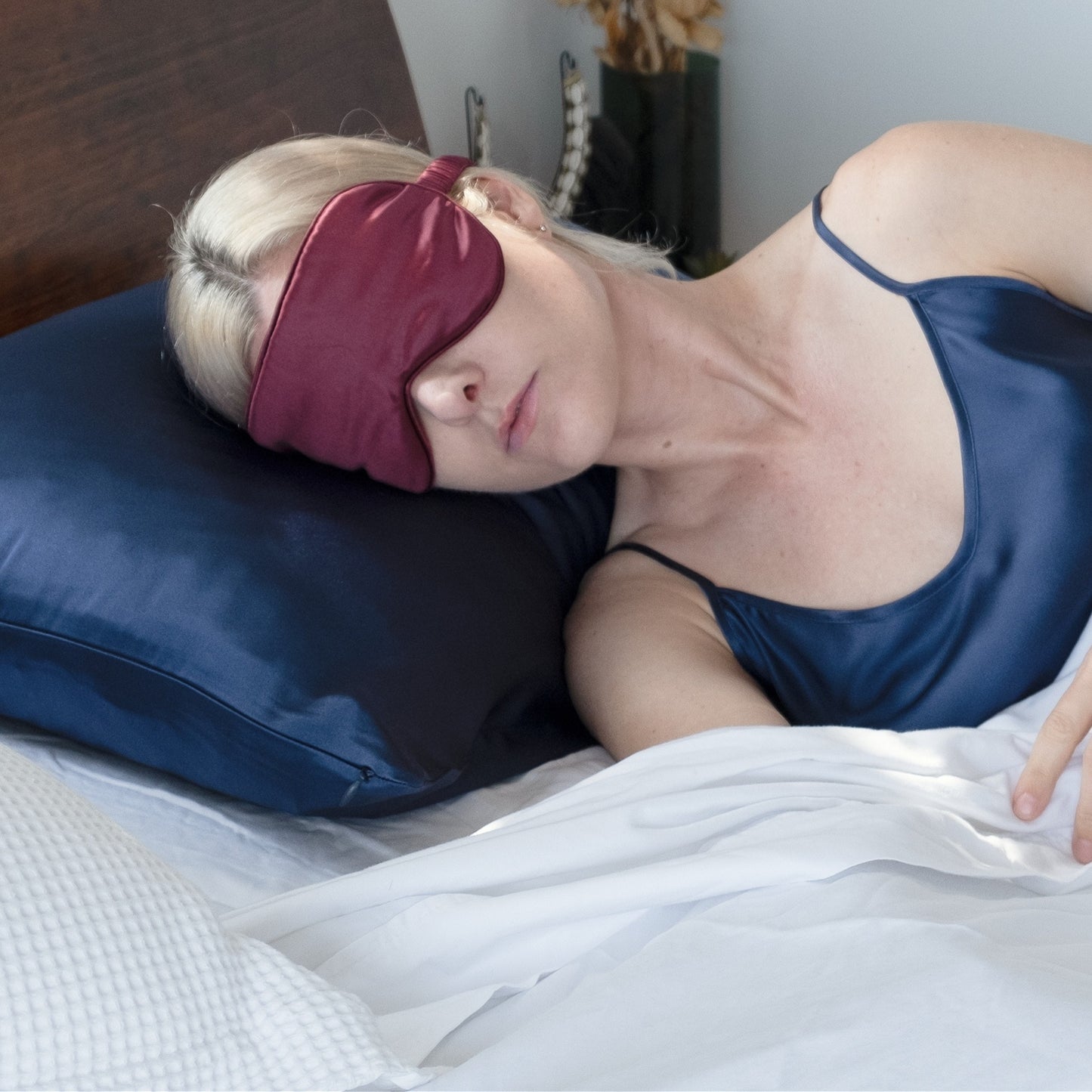 Navy Blue Silk Pillowcase - NZ Standard Size - Zip Closure - Lovesilk.co.nz