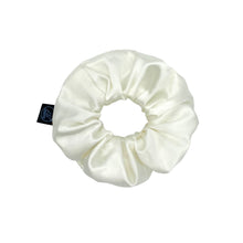 Load image into Gallery viewer, Premium Mulberry Silk Scrunchie - Black - Extra Large - Lovesilk.co.nz
