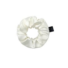 Load image into Gallery viewer, Premium Mulberry Silk Scrunchie - White - Large - Lovesilk.co.nz

