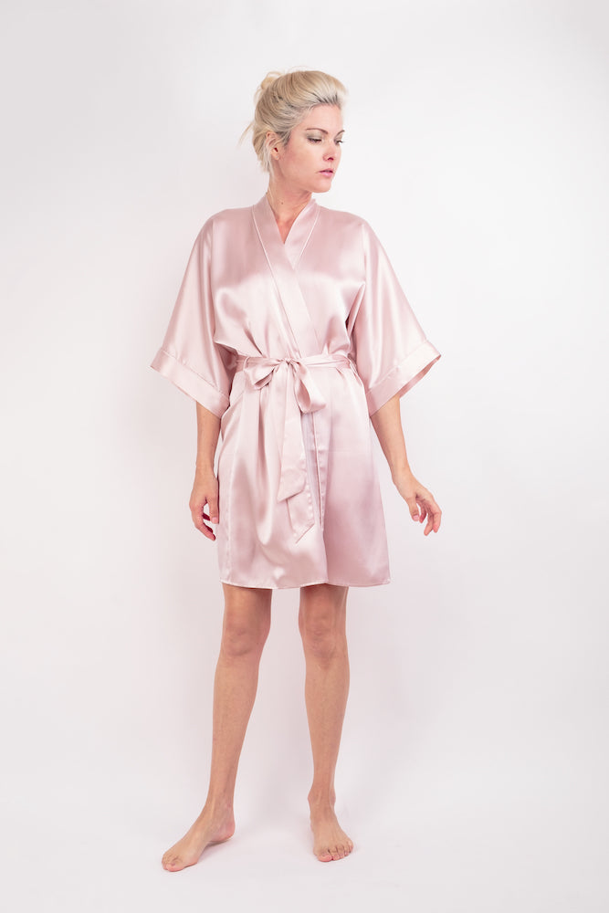 Woman wearing pink mulberry silk kimono robe, full length – LS Silk NZ